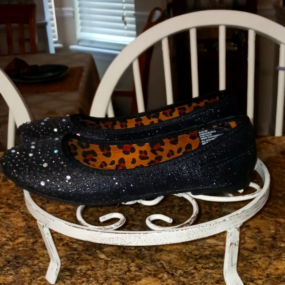 Hotcakes Women's Black Slip on Flats Size 5M
